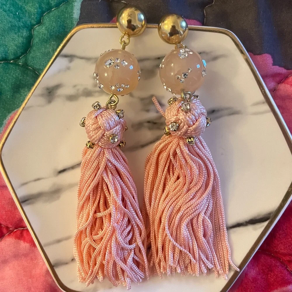 ✨SOLD✨ J Crew Pink Tassle Earrings - Picture 3 of 6